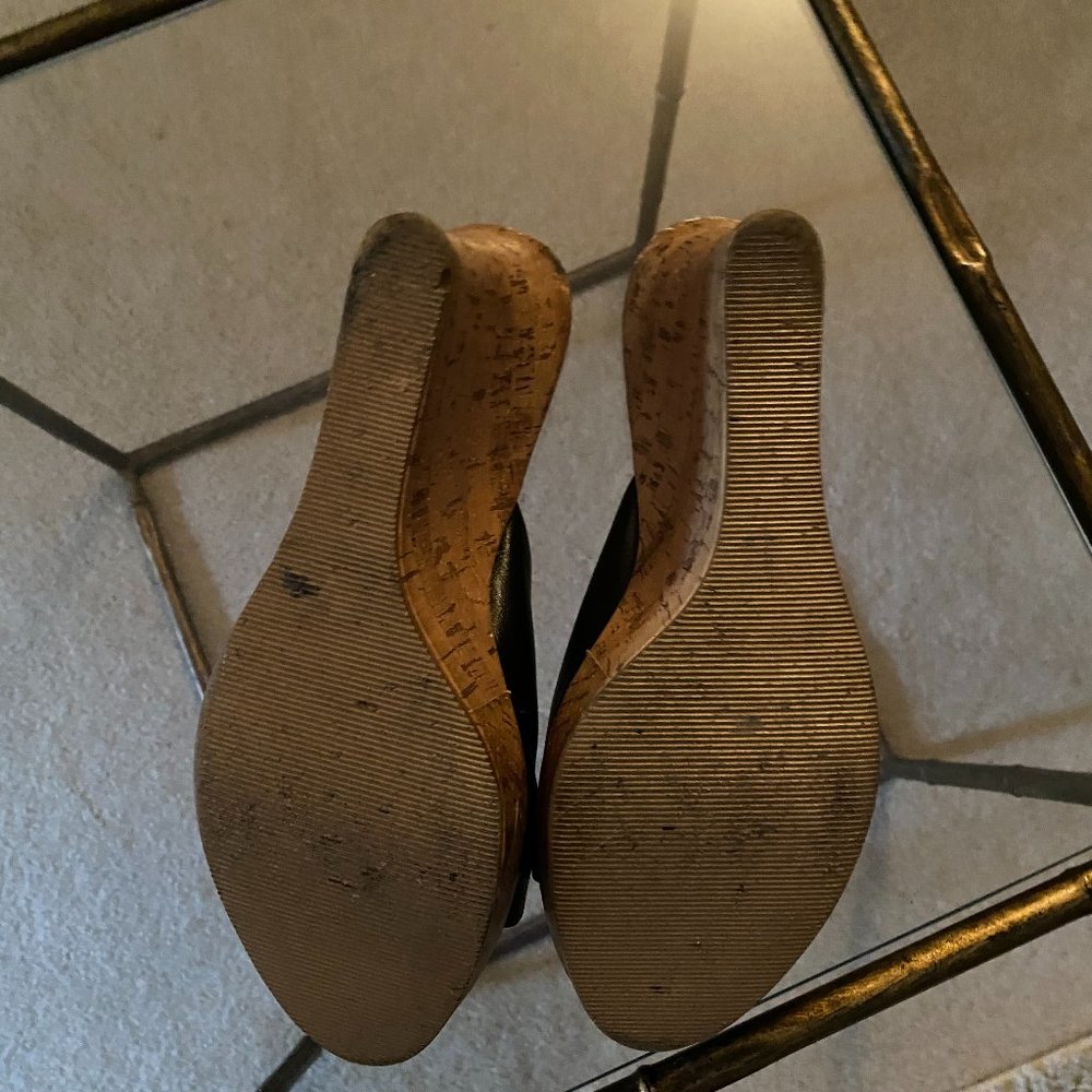 Mossimo Platform Sandals - Picture 7 of 9